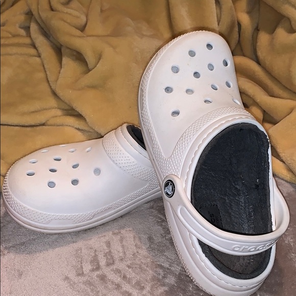 white and gray fuzzy crocs